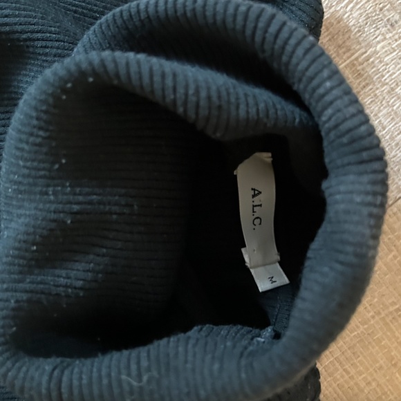ALC turtleneck sweater - Picture 4 of 5